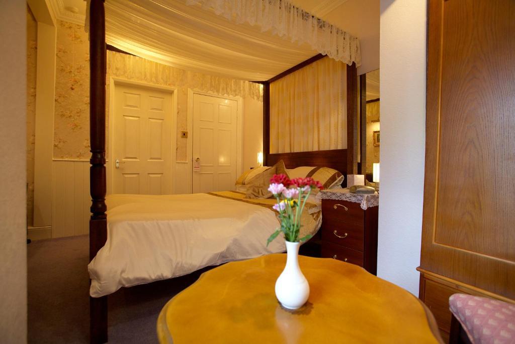 Moonraker House Hotel Stratford-upon-Avon Szoba fotó